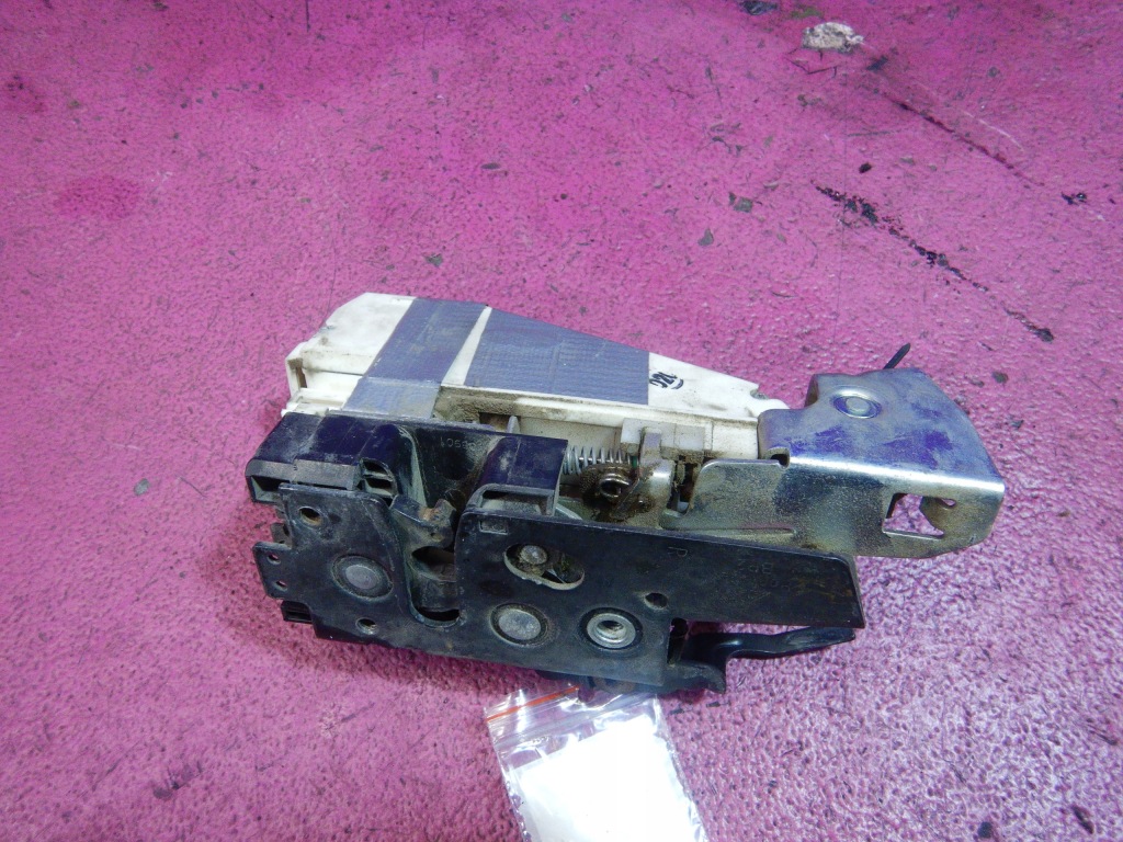 фото №2, Seat alhambra i 00-10 fl замок перед правый 6 pin