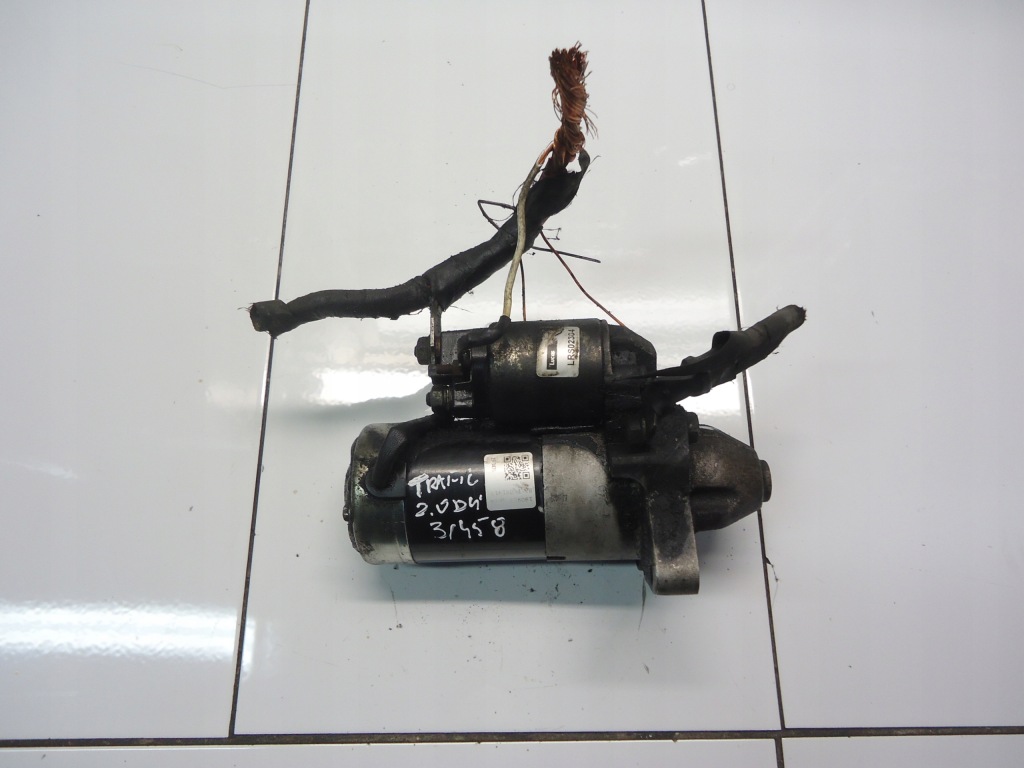 Купити Renault 2.0dci стартер lrs02304
