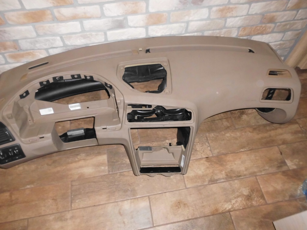 фото №1, Volvo s60 / v70 / xc70 консоль