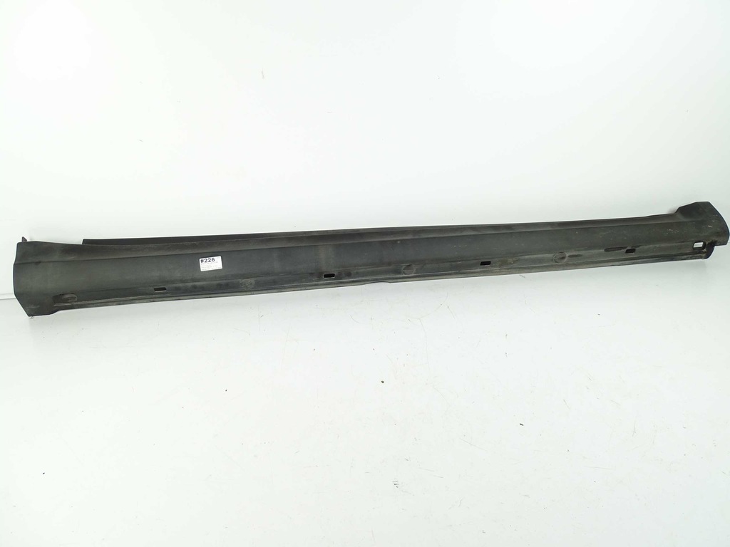 фото №1, Mercedes a w169 молдинг накладка порог правая