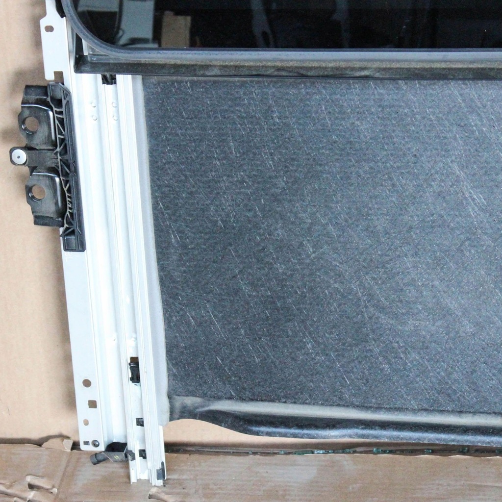 фото №10, Toyota camry 2018 люк комплект