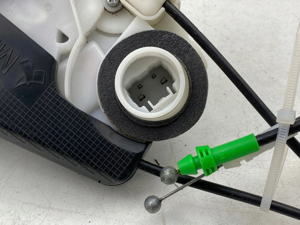 фото №11, 2018 toyota prius prime замок дверь задних q5114110