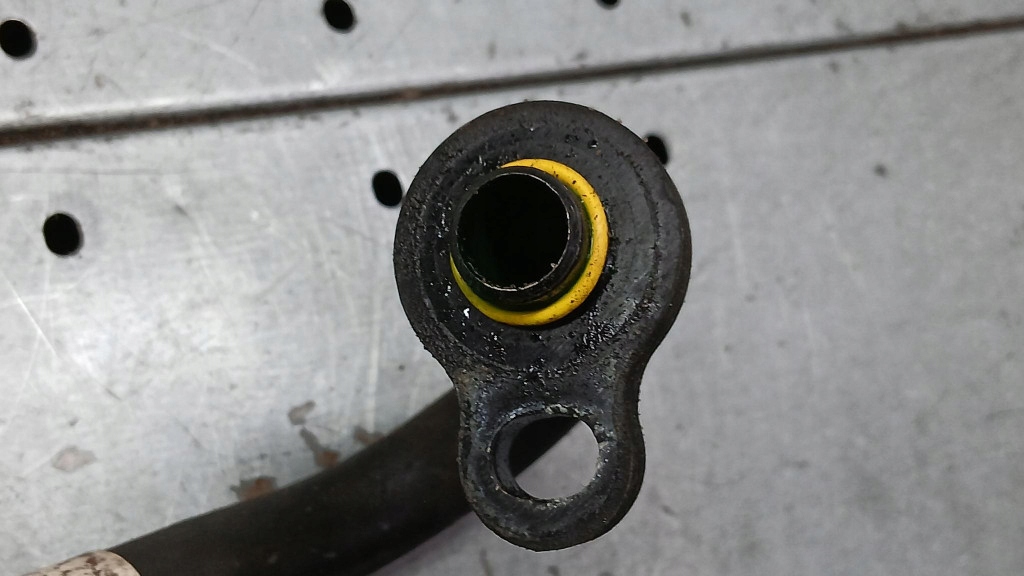 фото №4, Шланг трубка кондиціонера volvo v70 ii 2.4 b 08687574