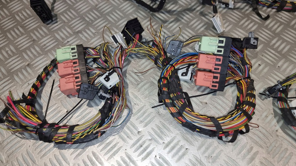 фото №7, Bmw 5 e61 электропроводка жгут модулей багажника mpm уровень pdc реле kpl