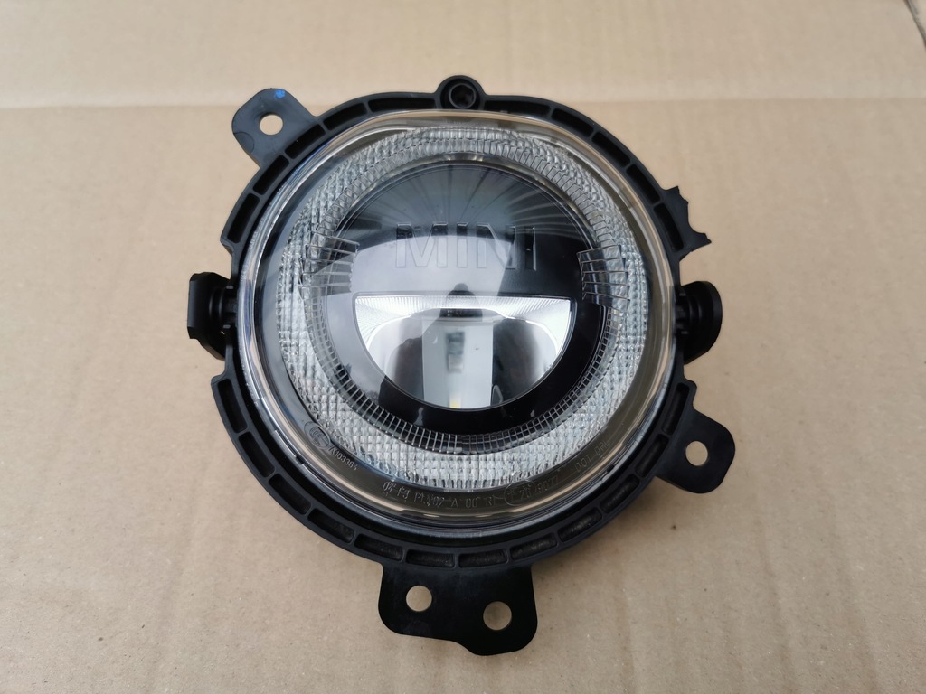 фото №1, Mini clubman f54 lift 19- противотуманная фара правый передний 7497768