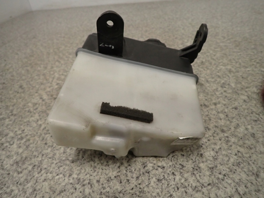 фото №5, Hyundai i10 07-11 бачок расширительный жидкость