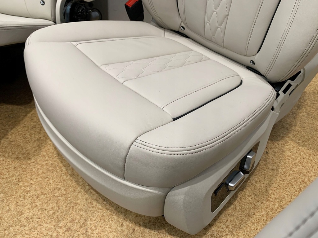 фото №6, Bmw x7 g07 сидіння салон вентиляція масаж bowers 6 осіб