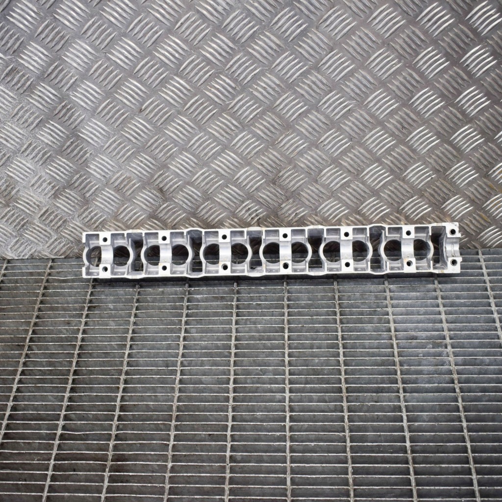 фото №1, Bmw x3 e83 2004 другое запчасти отсек двигателя