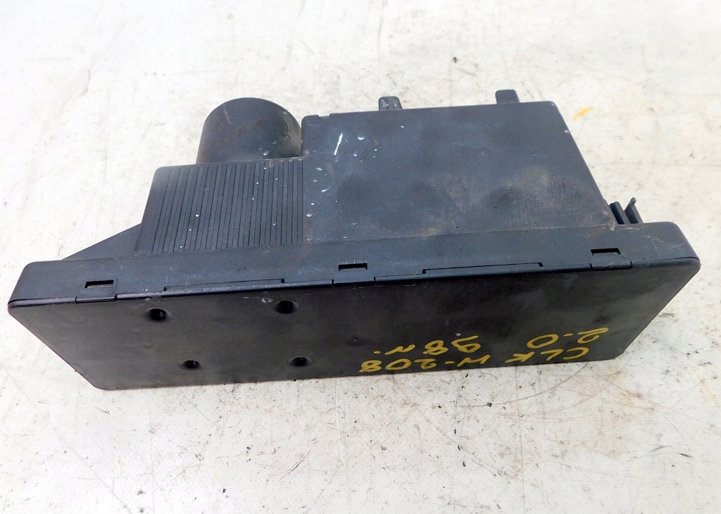 фото №7, Mercedes clk w208 98r помпа замка центрального 2108001448