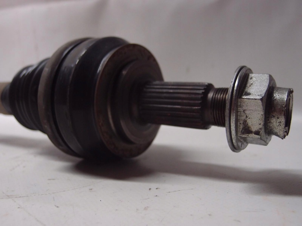 фото №2, Приводной вал левый задняя alfa romeo giulia 2.2d