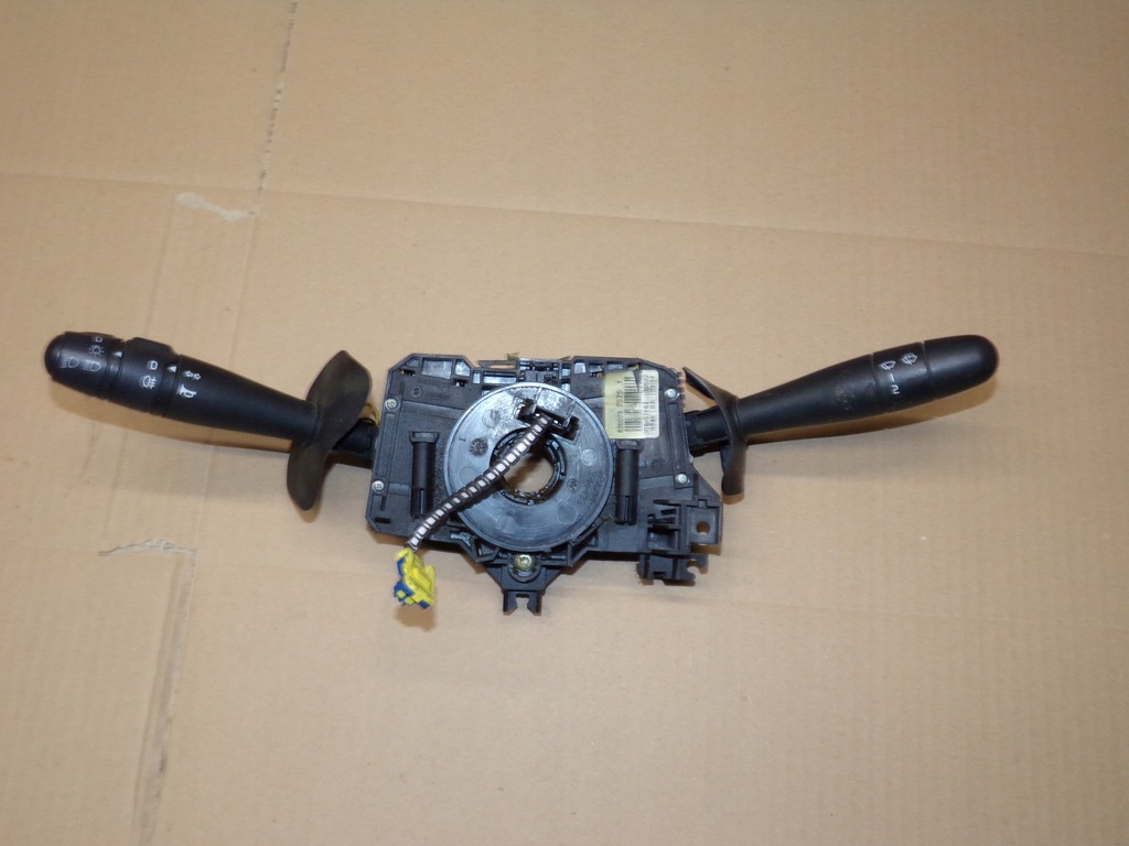 фото №1, Перемикач комбінований 8200792575t dacia logan lift