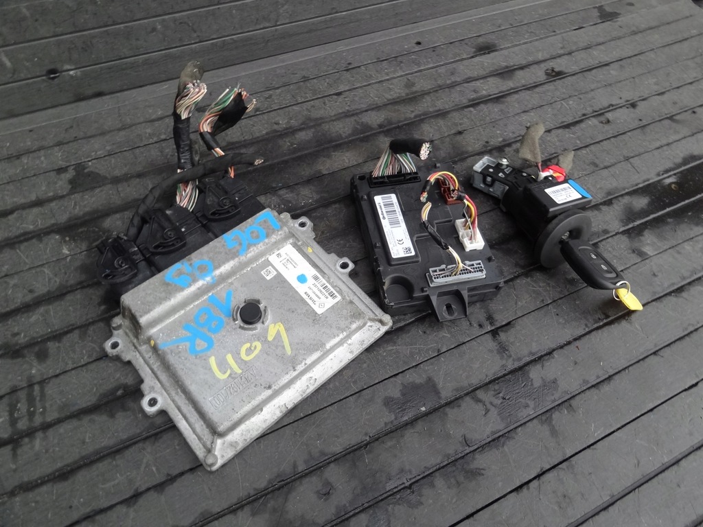 фото №1, Dacia logan ii 2018 0,9 tce бортовой компьютер 237109221r