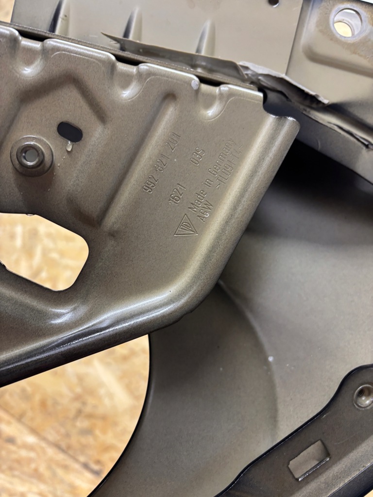 фото №9, Porsche carrera 911 992 крила перед передній лівий igiełka 992821201 oryg.