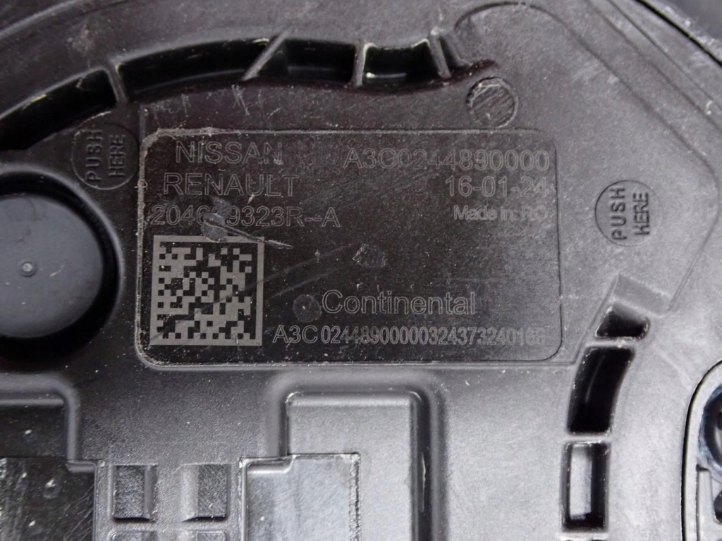 Бак adblue насос заливная горловина 172a22884r dacia duster 2 1.5 dci 24r Цена