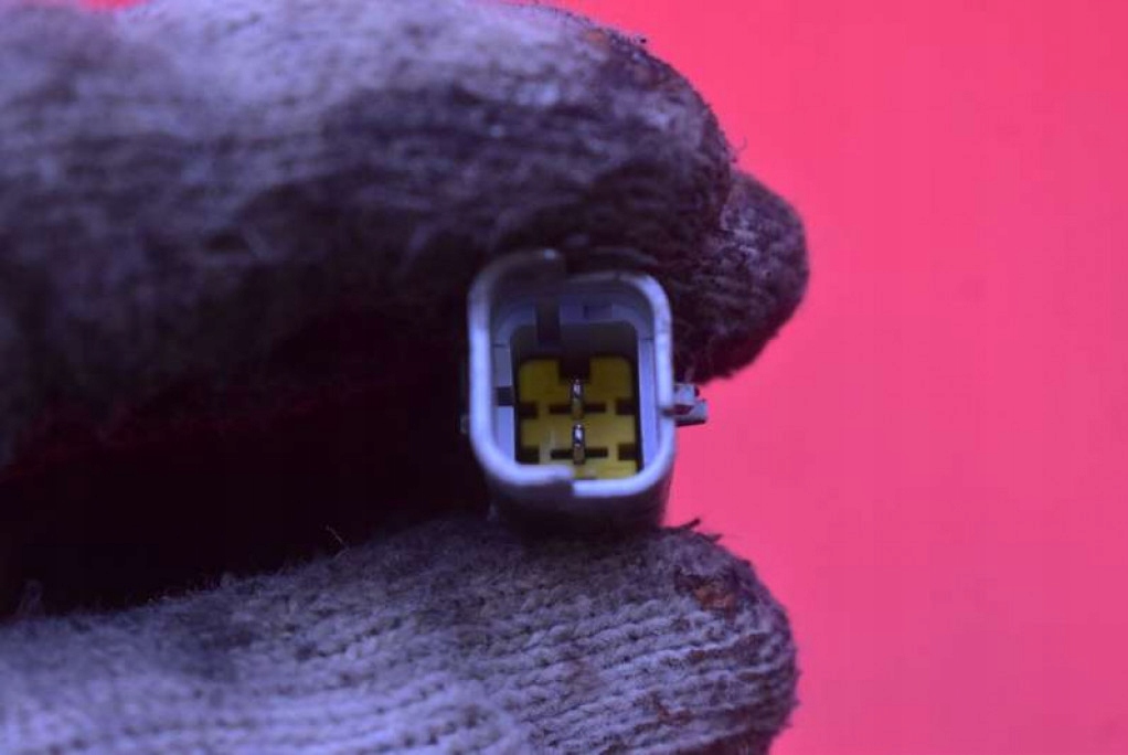 фото №10, Поворотный кулак ступица левая перед citroen berlingo 3 iii 1.5 hdi 102 km 18-21