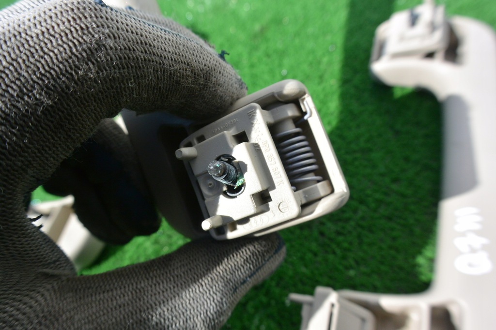 фото №6, Тримачі кронштейн стельовий комплект beż audi q7 4l