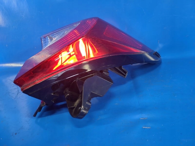 фото №5, Лампа зовнішня правий. toyota c-hr 16- 81550-f4010