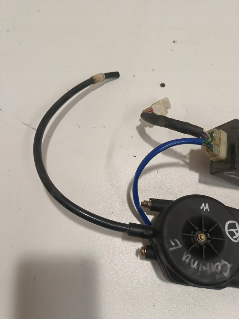 фото №5, Toyota carina e антена електрична 86300-05030