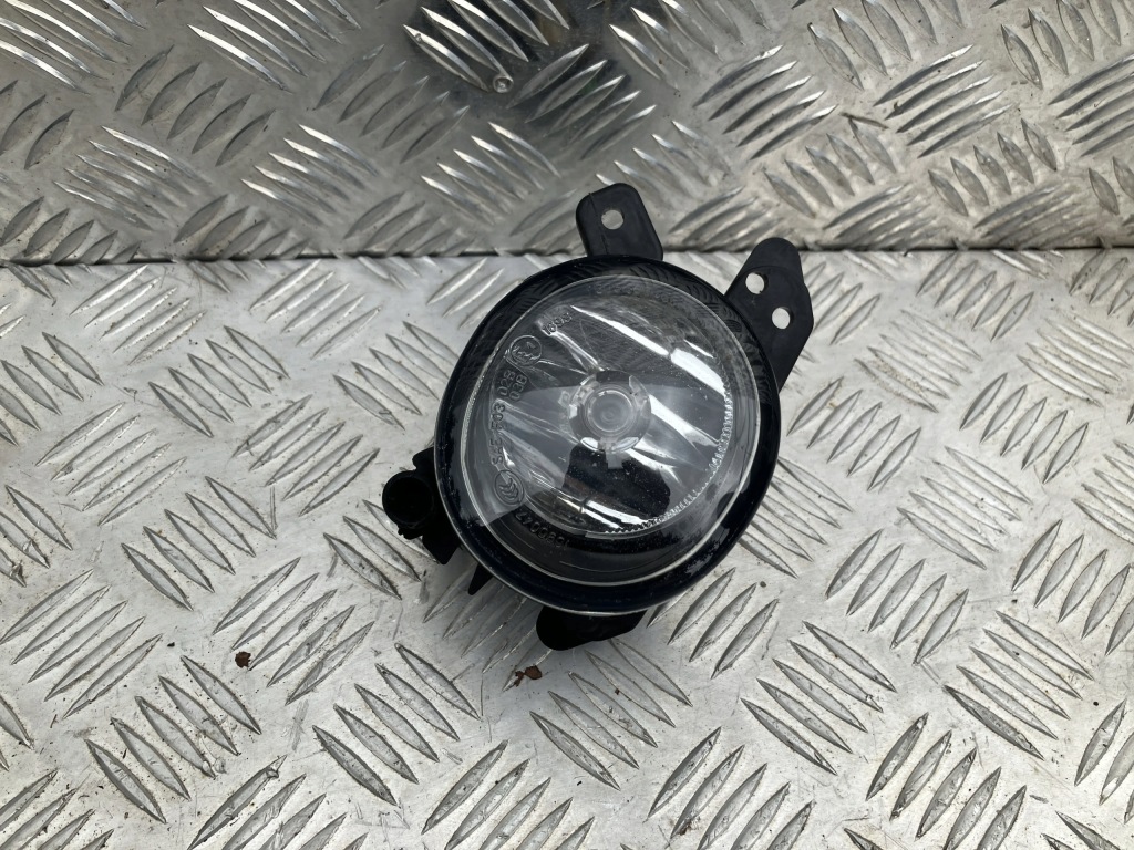 Купити Протитуманна фара лівий перед mercedes gla x156