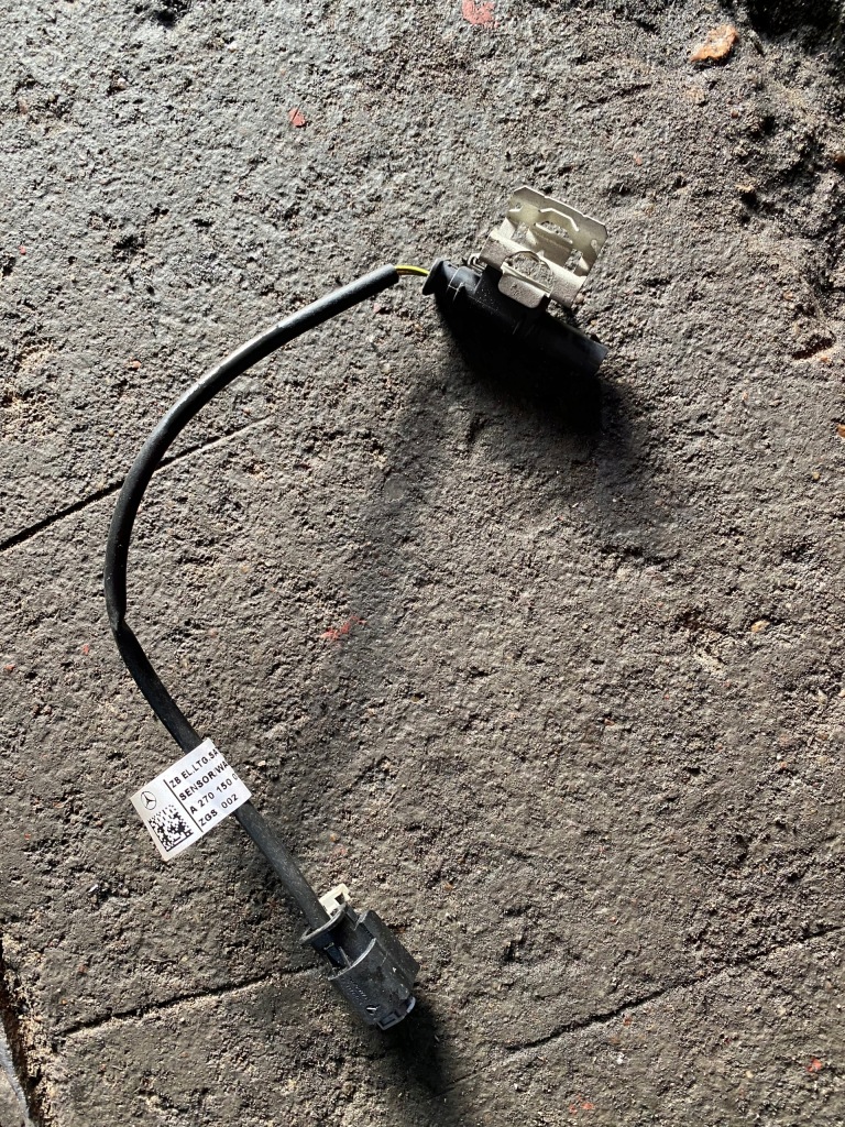 фото №1, 256 mercedes w176 з'єднувач дріт 2701500320