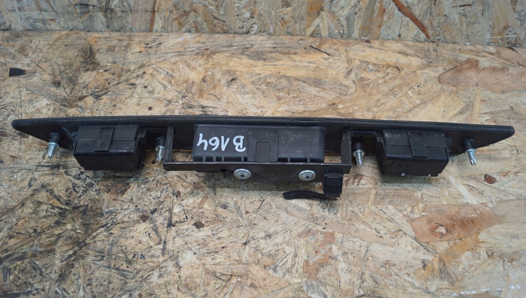 фото №8, Накладка микровыключатель крышки задняя audi a3 8p 8p4827574