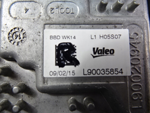 фото №10, Jeep grand cherokee wk2 лампа передняя правая europa