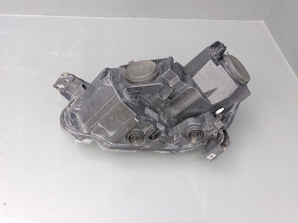 фото №8, Peugeot partner rifter 2019- лампа передняя правая правый перед 9816826880 ÷