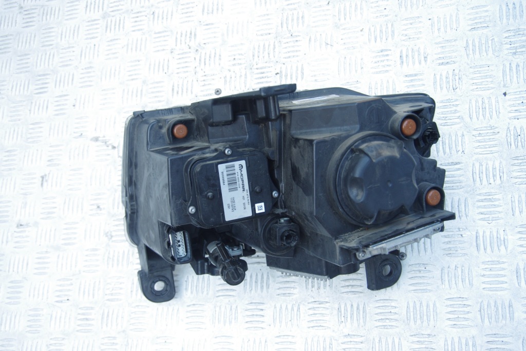 Фара led ксенон поворотний європа summit jeep grand cherokee wk2 рестайлінг  16-21 Оригінал