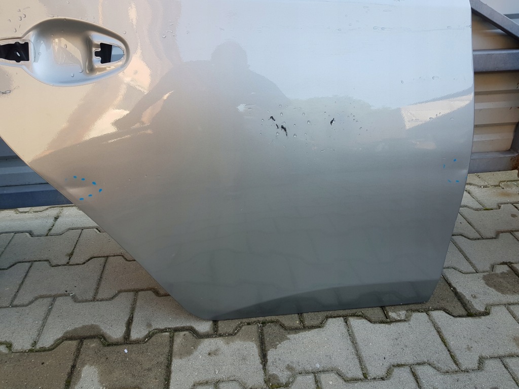 Дверей праве  правий r задній задні toyota auris 2 2 hb хетчбек fl рестайлінг Ціна