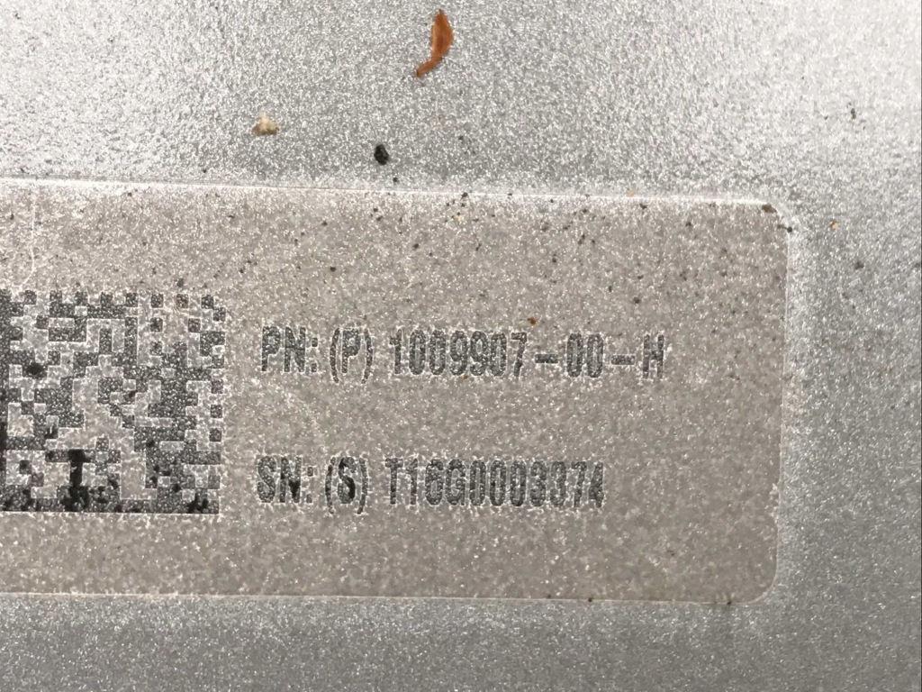 Двері праве перед tesla x 1009907-00-h в Україні