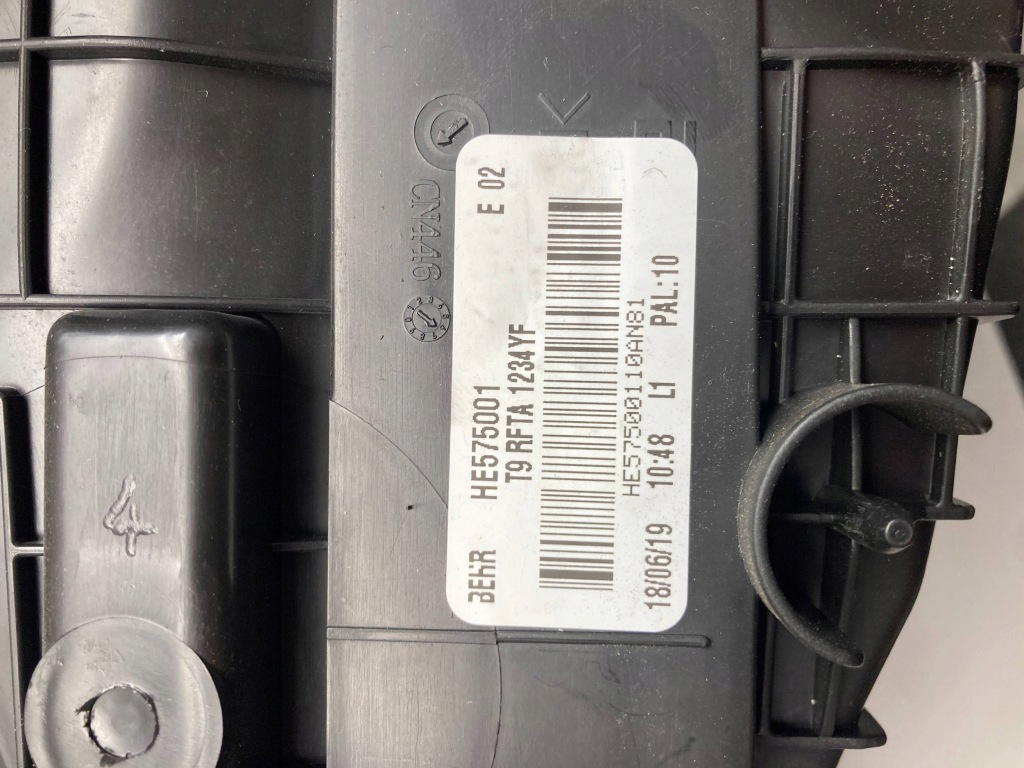 Купить Peugeot 308 2019 корпус отопителя испаритель he575001 9819556080