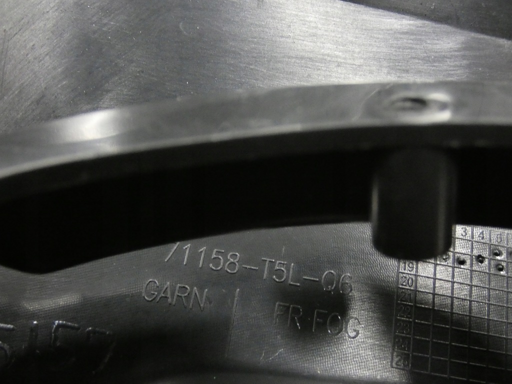 фото №13, Решётка бампера, кронштейн противотуманной фары honda jazz левая 769.