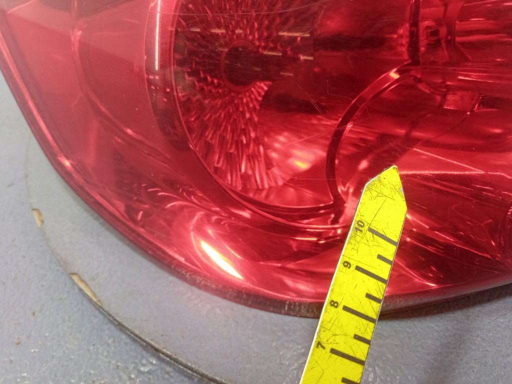 фото №8, Mitsubishi outlander i 03- лампа задняя левая задняя koito 220-87685