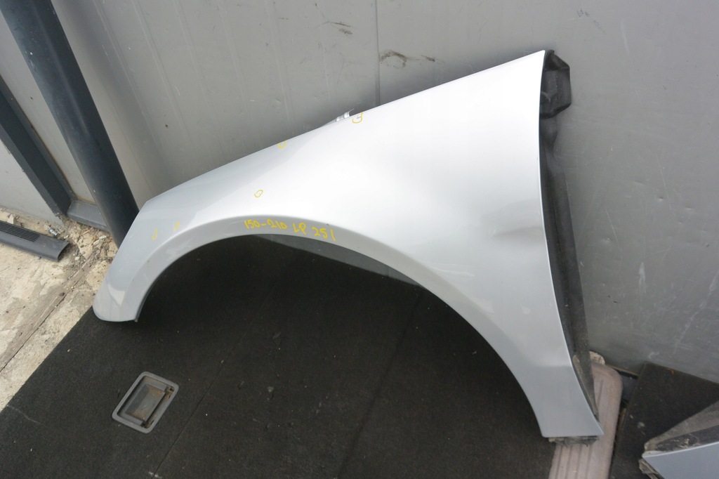 фото №12, Крыло левый перед mercedes r-klasa w251 775 c775