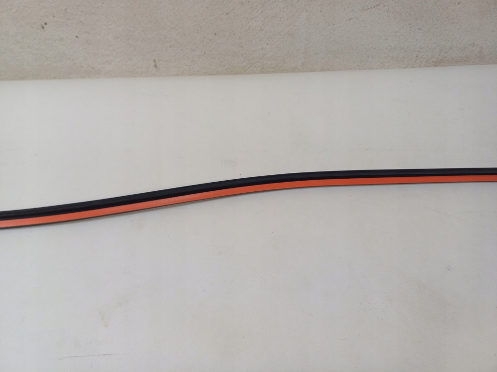 фото №12, Прокладка стекло лобовое перед porsche panamera 971 16-