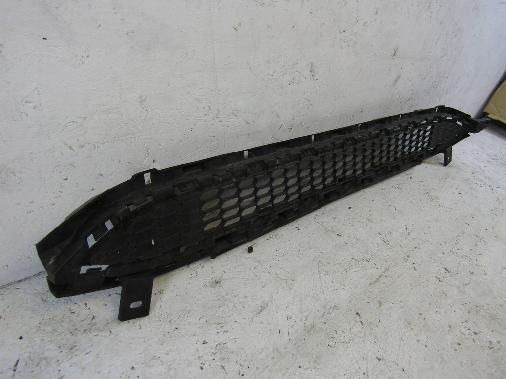 фото №8, Hyundai i30 iii lift решітка середня бампера перед 86561g4500