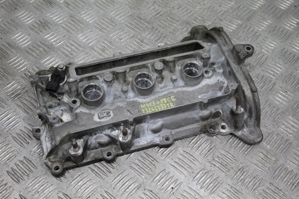 фото №1, Кришка клапанів smart fortwo w453 132653371r