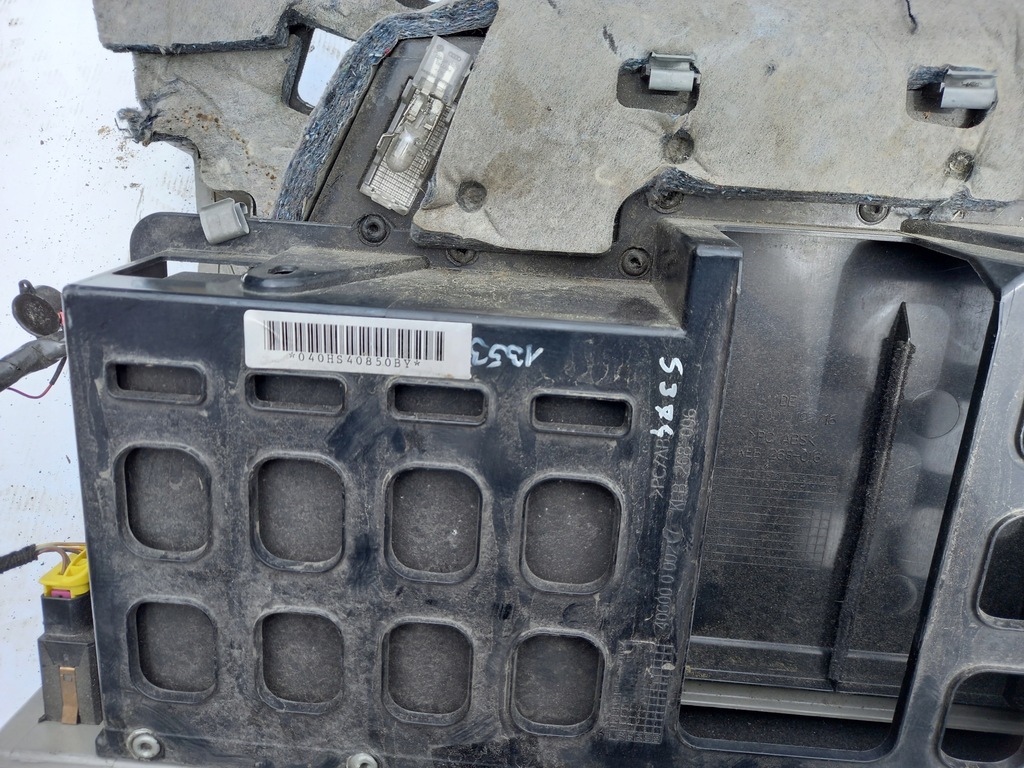 фото №5, Бардачок пасажира audi a8 d3 4e1857096