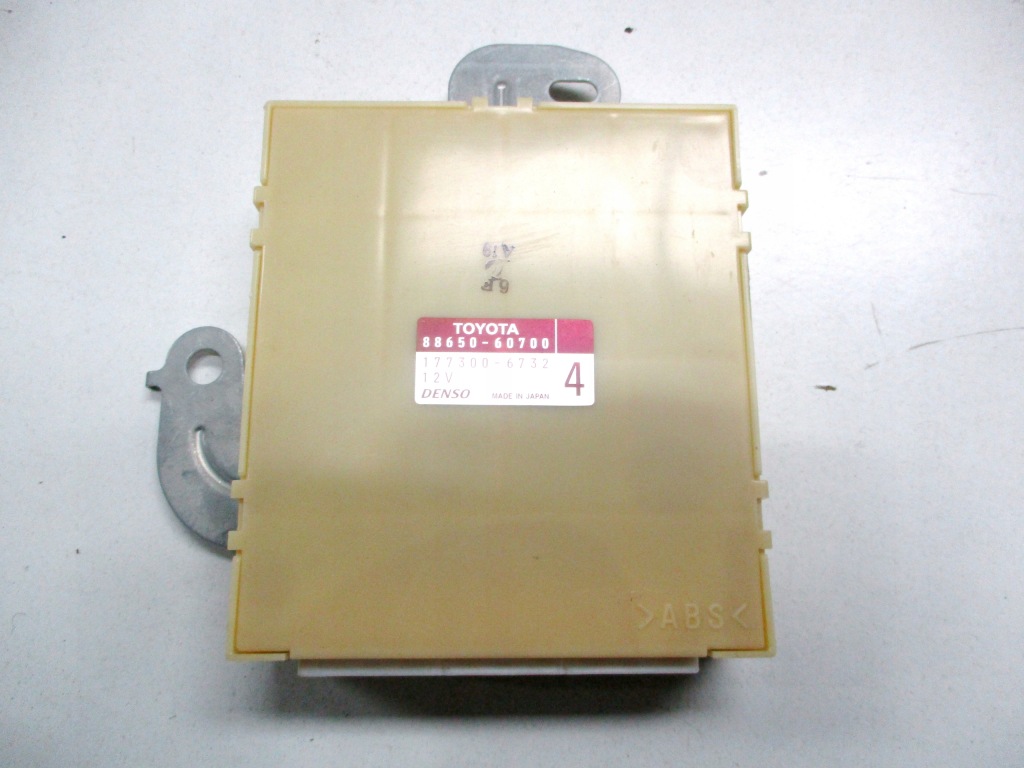 фото №1, Модуль блок управления toyota land cruiser 88650-60700