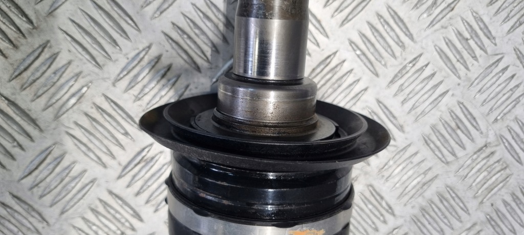 фото №13, Bmw m5 f90 привідний вал права правий задня задня 7856936