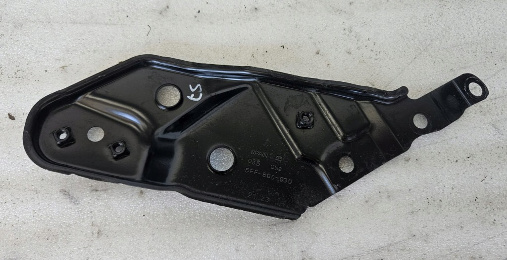 Купити Cupra formentor кронштейн кронштейн фари правий перед 5ff806930