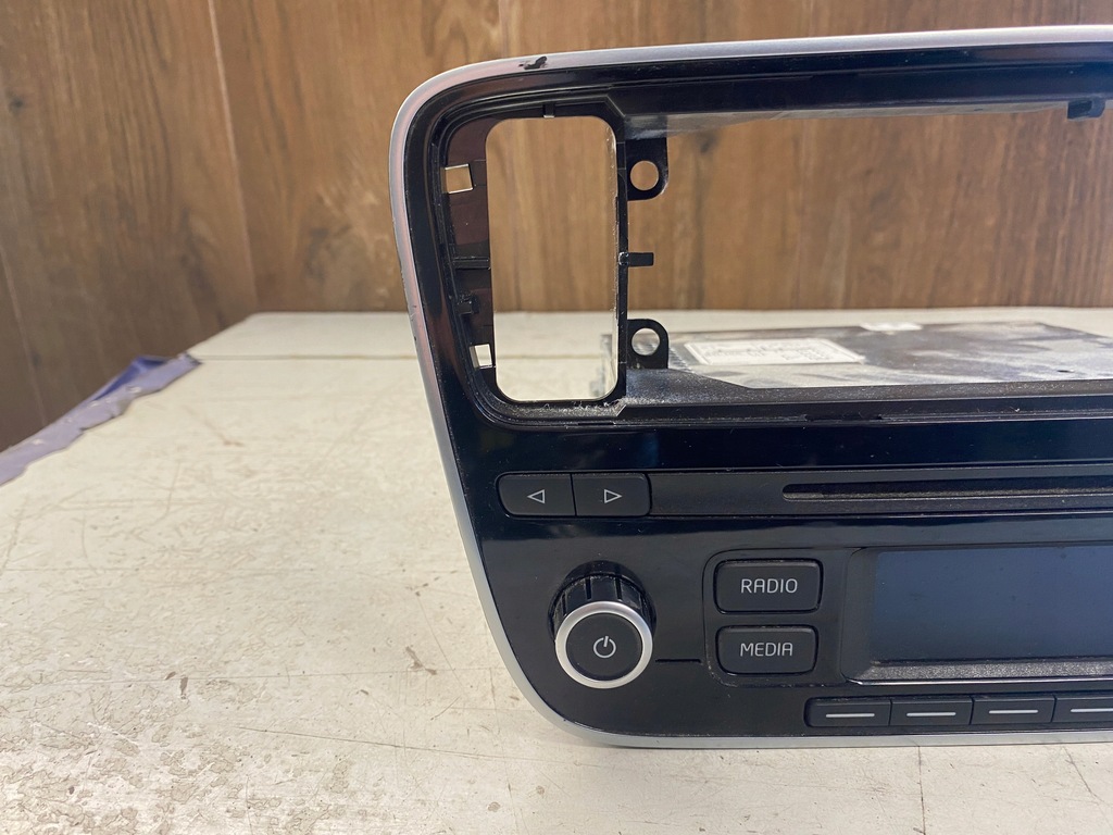 фото №9, Vw up радіо 1s0035156j