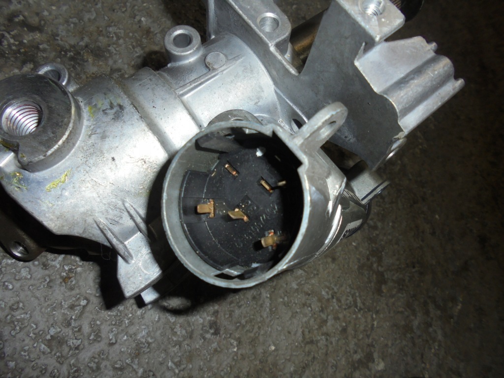 фото №2, Оригінальна замок запалювання з ключ scania r