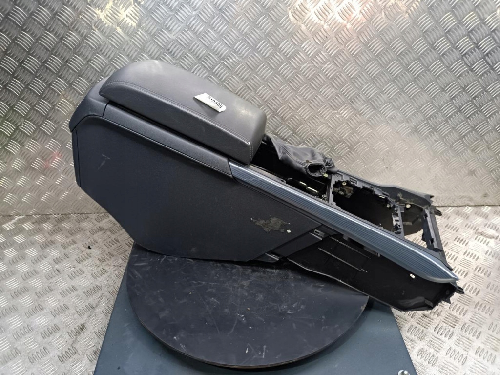 фото №1, Peugeot 508 rxh lift туннель средний /подлокотник