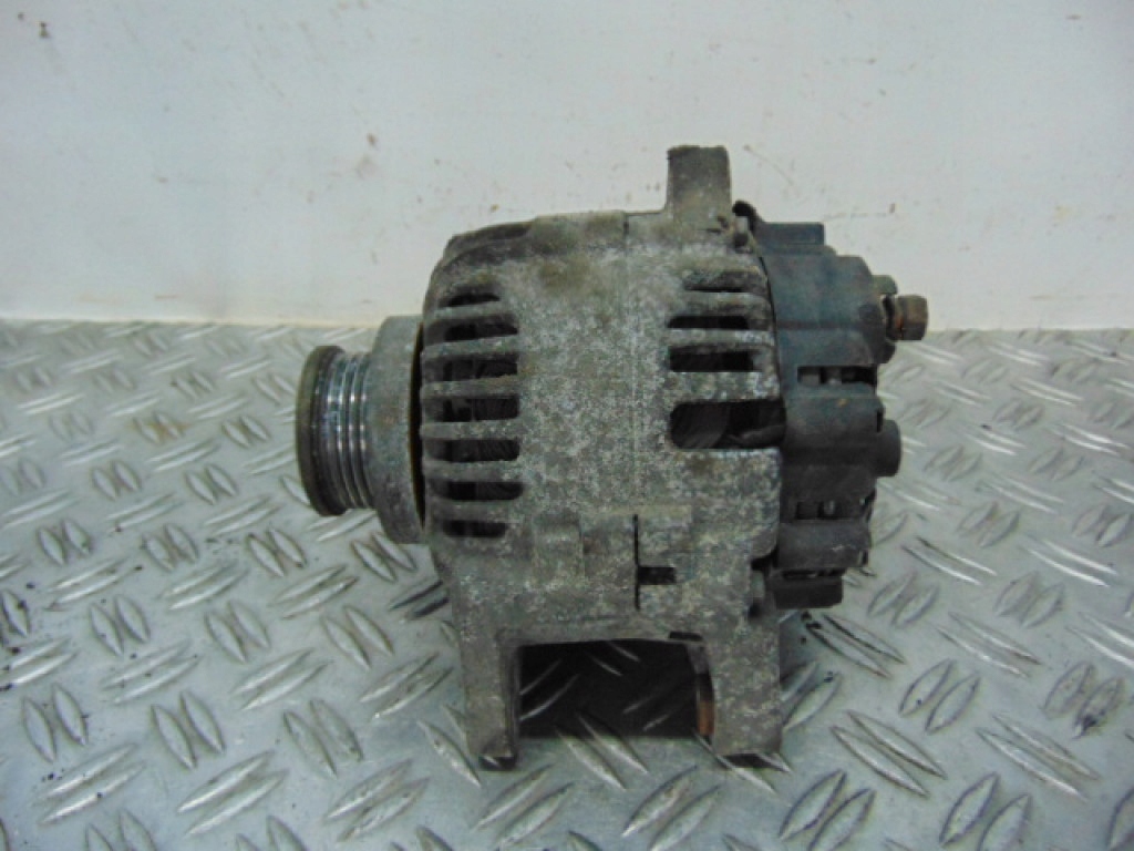 фото №2, Renault megane генератор ---