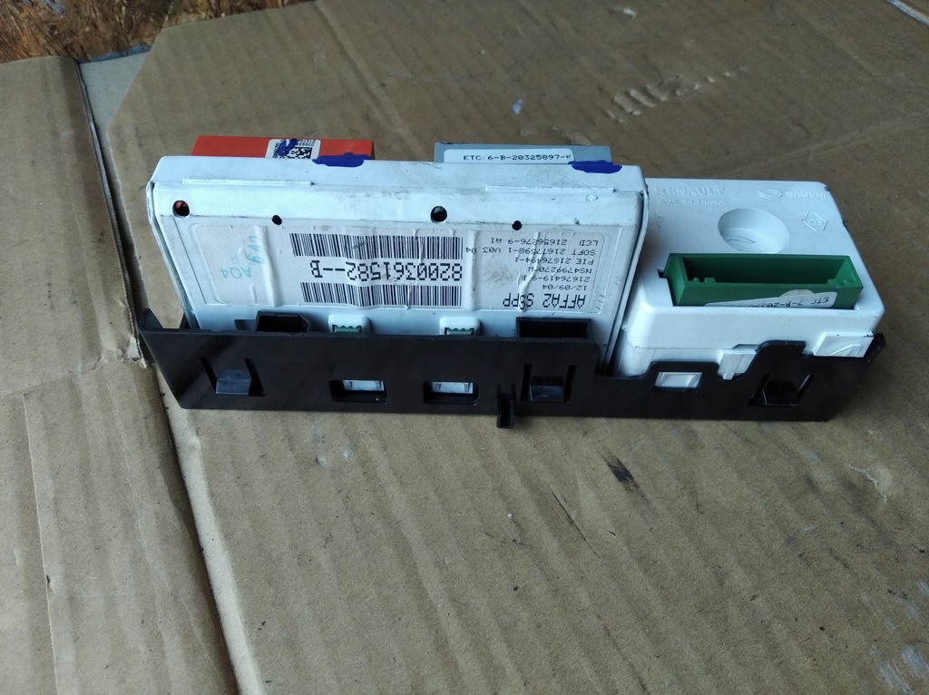 фото №3, Дисплей приборная панель renault laguna ii