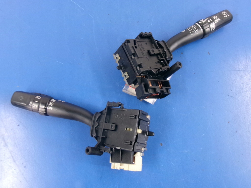 фото №1, Toyota celica переключатели комбинированный 84652-2g470 84140-20700