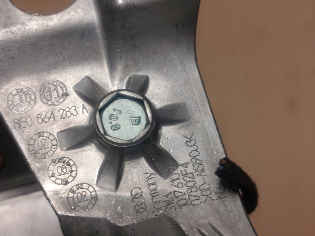 фото №8, Підлокітник шкіра seat exeo audi a4 b7 8e0864283a