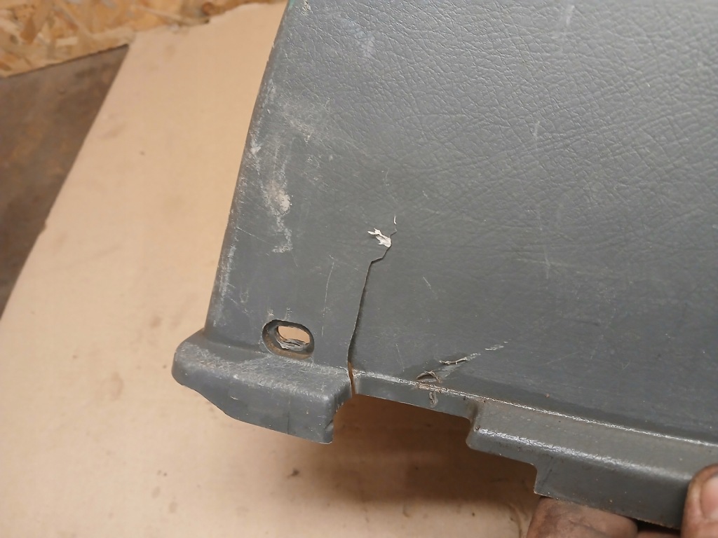 фото №6, Suzuki vitara i 2.0 туннель / подстаканник