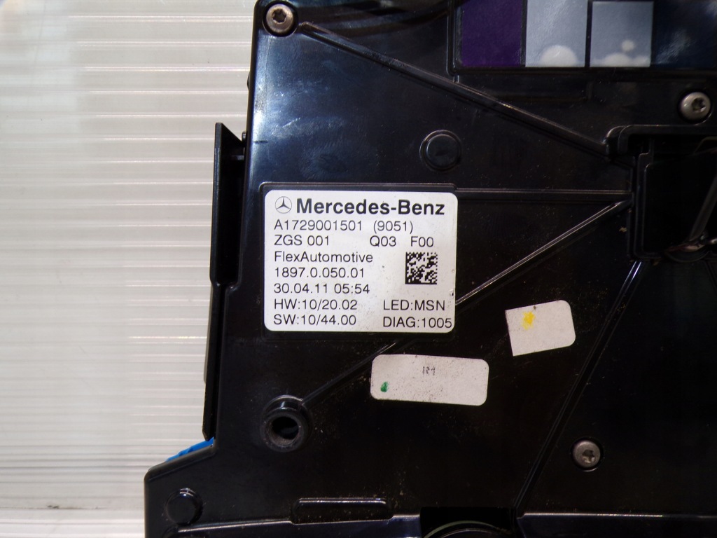 Бардачок на накладки на фари лампа стельовий mercedes slk r 172 1729001501 Оригінал